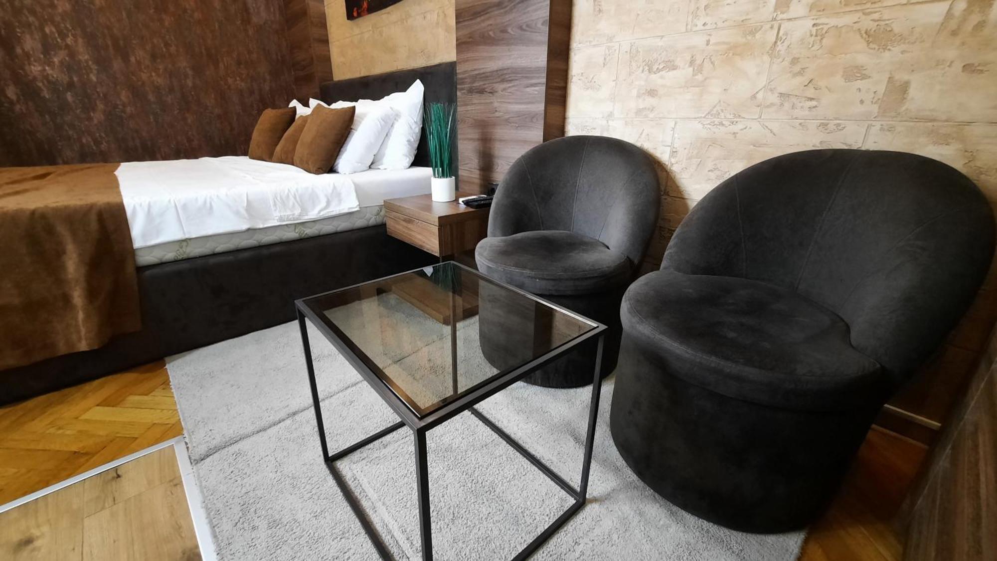 Stan Na Dan Apartman D Lux Jacuzzi ครากูเยวัตส์ ภายนอก รูปภาพ